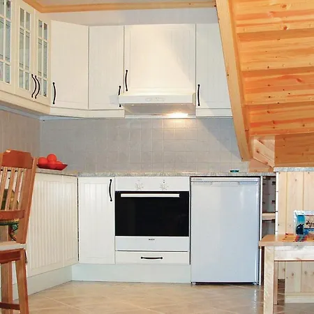 Lovely In Hatlestrand With Kitchen Ferienhaus *