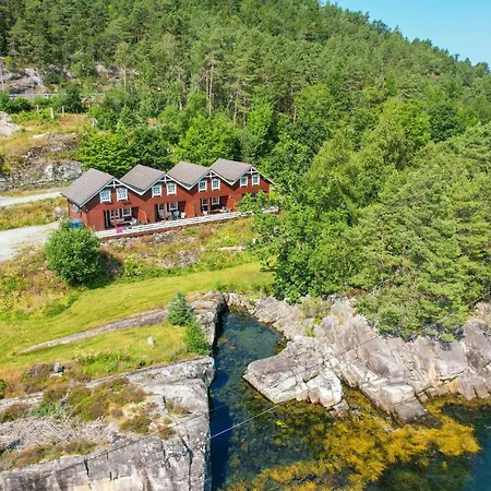 3 Bedroom Awesome In
