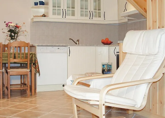 Lovely In With Kitchen *